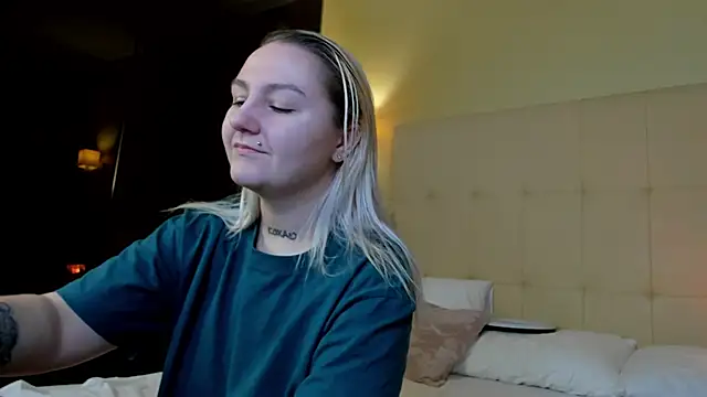 Debbie Taylor online show from 10.17.25