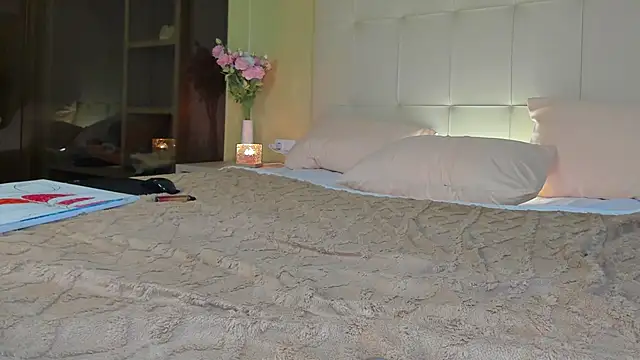 Debbie Taylor online show from 01.11.26