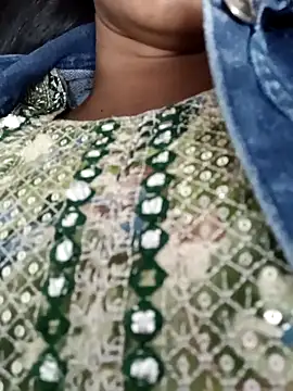 Rajni-Mehra online show from 03.03.25