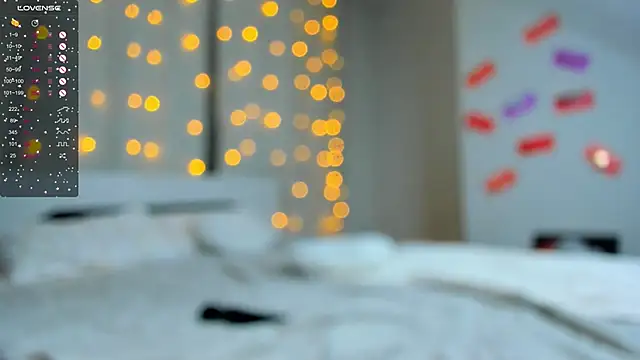 OttilieBurruss online show from 02.15.25