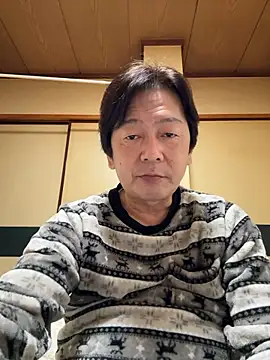 Snapshot of SaneService9 chatting on 11.04.25 SaneService9 online show from 11.04.25