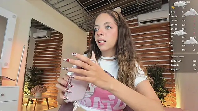 Sapphire Venuss online show from 03.14.25