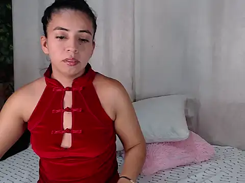 Snapshot of anngela01 chatting on 02.25.25 anngela01 online show from 02.25.25