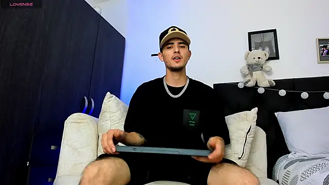 PhilipRich online show from 01.12.25