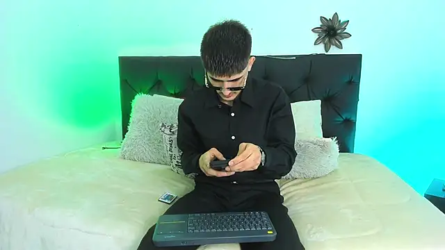 PhilipRich online show from 03.20.25