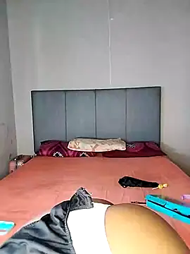 ThickPearlx23 online show from 01.09.26