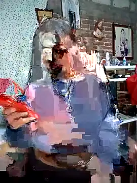 Snapshot of yovana13 chatting on 09.27.25 yovana13 online show from 09.27.25