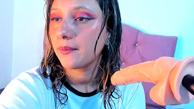 Snapshot of Mila_nixon02 chatting on 02.24.25 Mila nixon02 online show from 02.24.25