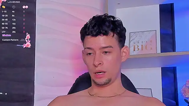 Snapshot of JadeSmiith_ chatting on 12.05.24 JadeSmiith online show from 12.05.24