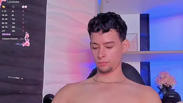 Snapshot of JadeSmiith_ chatting on 12.06.24 JadeSmiith online show from 12.06.24