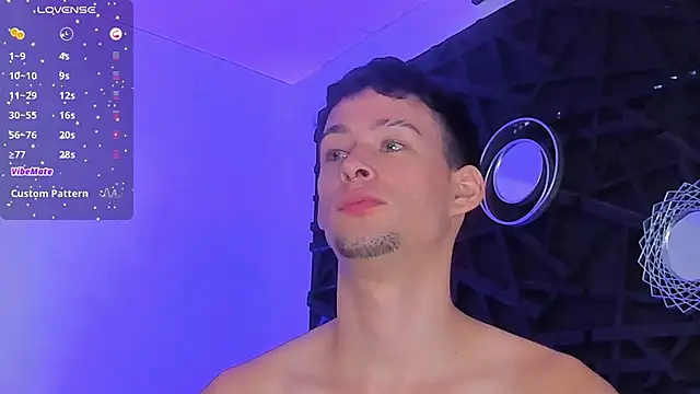 Snapshot of JadeSmiith_ chatting on 01.10.25 JadeSmiith online show from 01.10.25