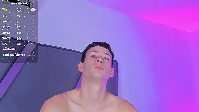 Snapshot of JadeSmiith_ chatting on 01.15.25 JadeSmiith online show from 01.15.25