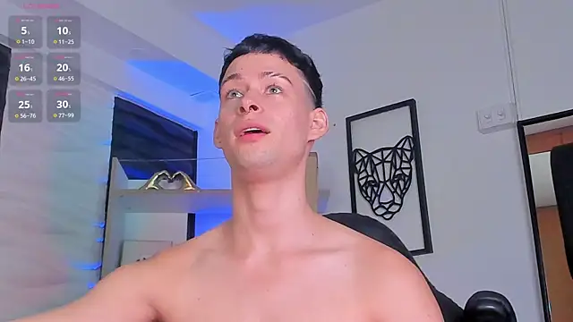 Snapshot of JadeSmiith_ chatting on 01.18.25 JadeSmiith online show from 01.18.25