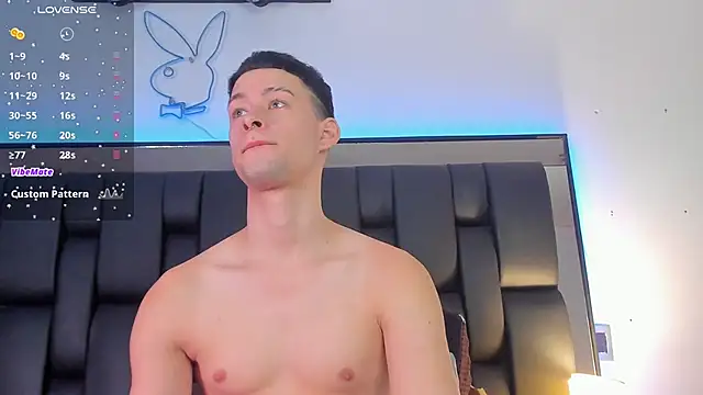 Snapshot of JadeSmiith_ chatting on 01.23.25 JadeSmiith online show from 01.23.25