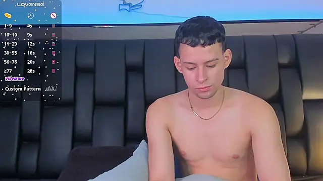 Snapshot of JadeSmiith_ chatting on 01.24.25 JadeSmiith online show from 01.24.25