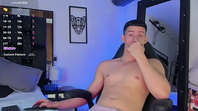 Snapshot of JadeSmiith_ chatting on 03.21.25 JadeSmiith online show from 03.21.25