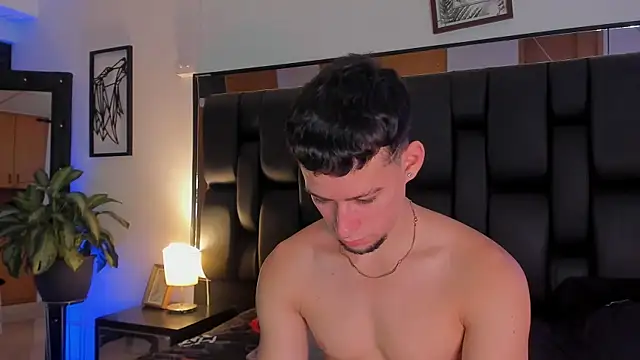 Snapshot of JadeSmiith_ chatting on 09.12.25 JadeSmiith online show from 09.12.25