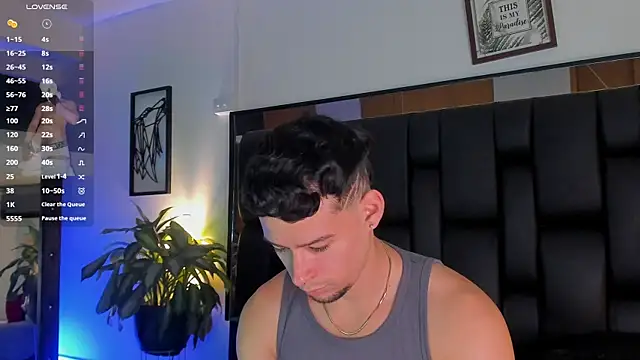 Snapshot of JadeSmiith_ chatting on 11.29.25 JadeSmiith online show from 11.29.25