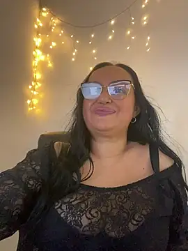 Gia Nahomi online show from 01.26.25