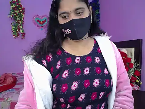 Hot Maleka online show from 01.07.26