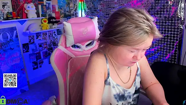 Sara Robinson online show from 04.06.26