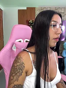 Tamara Roberts1 online show from 01.08.25