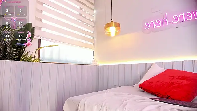 stephanymonroe online show from 02.12.26