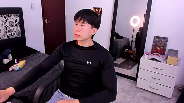 Snapshot of setsuna10 chatting on 03.13.25 setsuna10 online show from 03.13.25