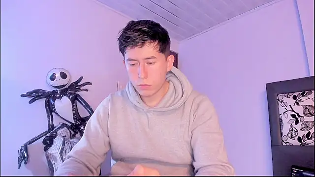 Snapshot of setsuna10 chatting on 11.20.25 setsuna10 online show from 11.20.25