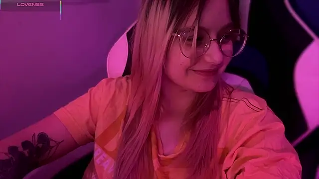 JacyWinslat online show from 03.21.25