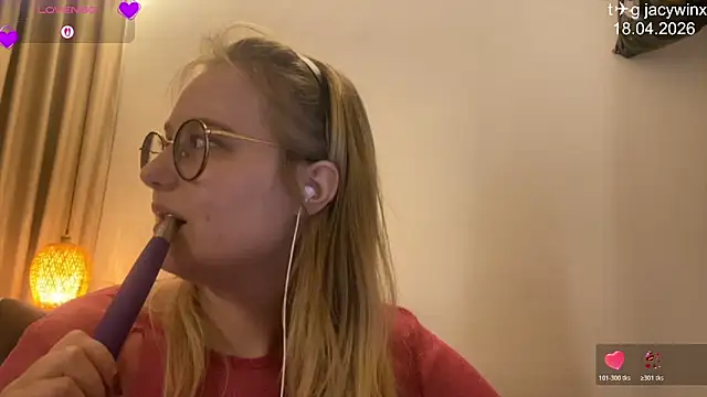 JacyWinslat online show from 04.18.26