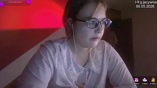 JacyWinslat online show from 05.06.26