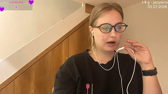 Snapshot of JacyWinslat chatting on 07.03.26 JacyWinslat online show from 07.03.26