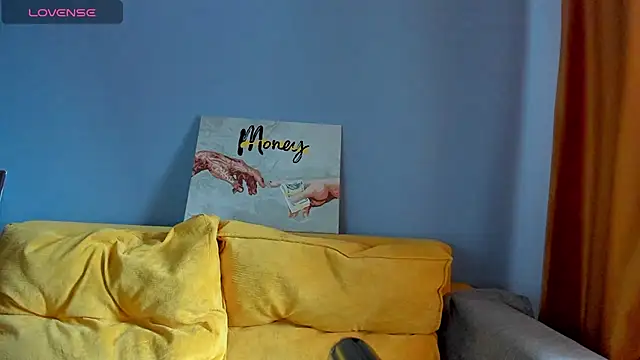 Little Chips online show from 01.12.25