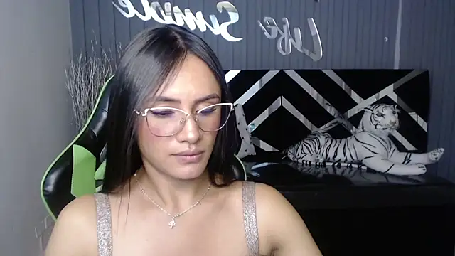 Snapshot of allison_a1 chatting on 02.26.25 allison a1 online show from 02.26.25