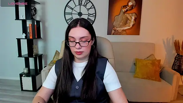 Snapshot of DaniellaLovely chatting on 03.11.25 DaniellaLovely online show from 03.11.25