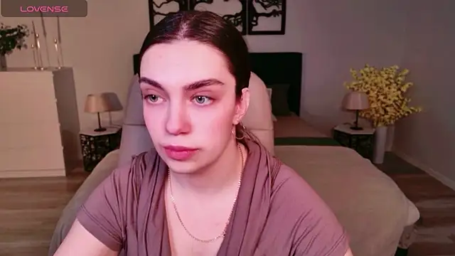 Snapshot of DaniellaLovely chatting on 11.23.25 DaniellaLovely online show from 11.23.25