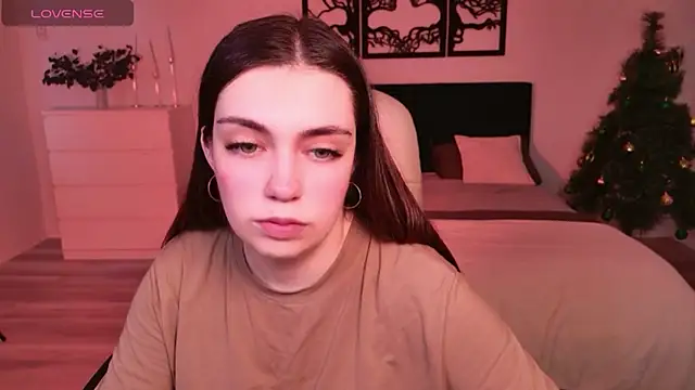 DaniellaLovely online show from 01.10.26