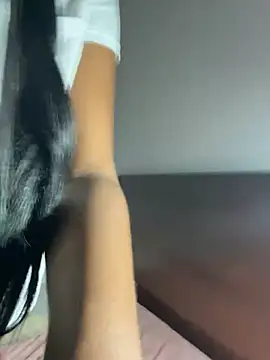 EscorpiLeoncita online show from 12.13.24