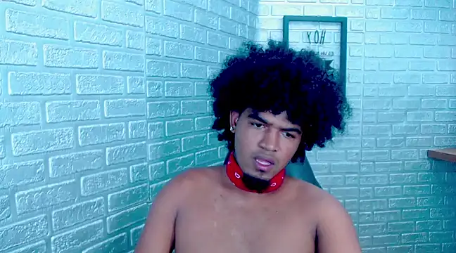 Snapshot of JaicobRuneer chatting on 03.16.25 JaicobRuneer online show from 03.16.25