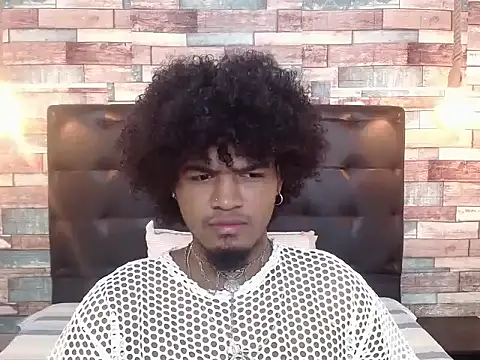 Snapshot of JaicobRuneer chatting on 09.27.25 JaicobRuneer online show from 09.27.25