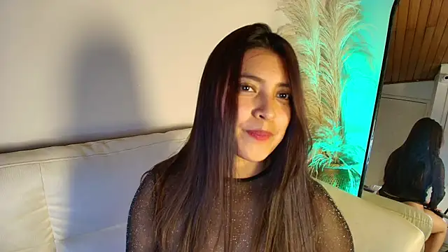 Snapshot of Rebeca_Williams_ chatting on 02.04.25 Rebeca Williams online show from 02.04.25