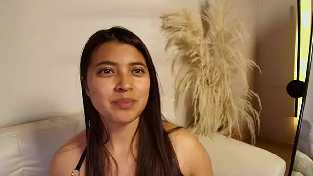 Snapshot of Rebeca_Williams_ chatting on 02.08.25 Rebeca Williams online show from 02.08.25