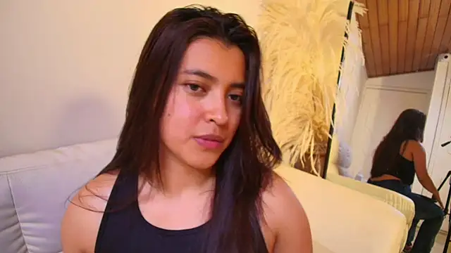 Snapshot of Rebeca_Williams_ chatting on 02.13.25 Rebeca Williams online show from 02.13.25