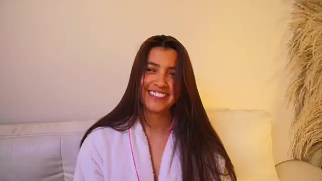 Snapshot of Rebeca_Williams_ chatting on 02.13.25 Rebeca Williams online show from 02.13.25