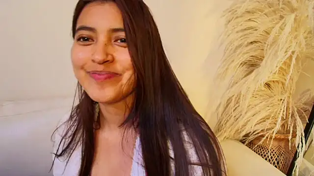 Snapshot of Rebeca_Williams_ chatting on 02.14.25 Rebeca Williams online show from 02.14.25