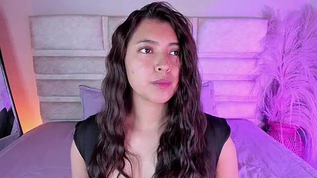 Snapshot of Rebeca_Williams_ chatting on 11.08.25 Rebeca Williams online show from 11.08.25