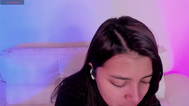 Snapshot of Rebeca_Williams_ chatting on 11.20.25 Rebeca Williams online show from 11.20.25