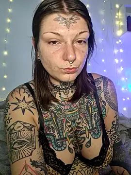 lizzardqueeen online show from 02.20.26