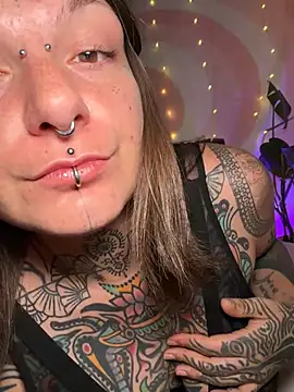 lizzardqueeen online show from 03.24.26